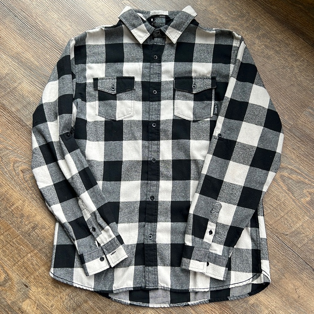 Line Plaid Flannel Button Down Shirt Large
